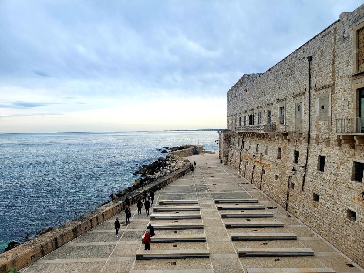 Апартаменти Giovinazzo Historic Apulia Old Town Stone House With Private Patio Екстер'єр фото